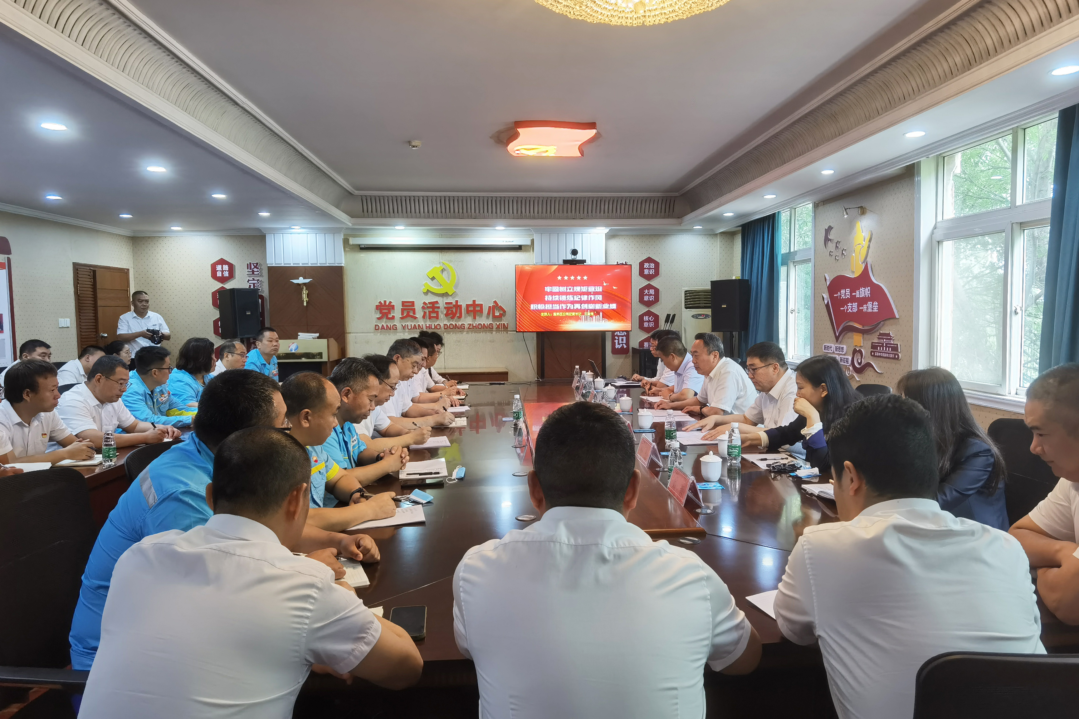 基層服務區(qū).jpg 基層服務區(qū).jpg